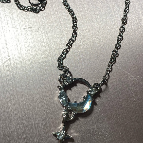 Beautiful little necklace for young girl. Moon and stars. Silver chain. Love it! - Picture 1 of 2